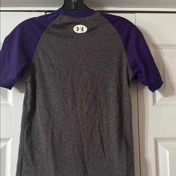 Under Armour Gray and Purple Short Sleeve Tee - Picture 4 of 4